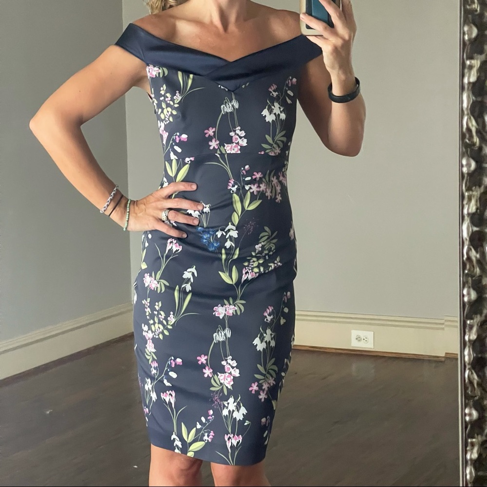 Karen Millen | off shoulder vavavoom pencil dress - Picture 7 of 9